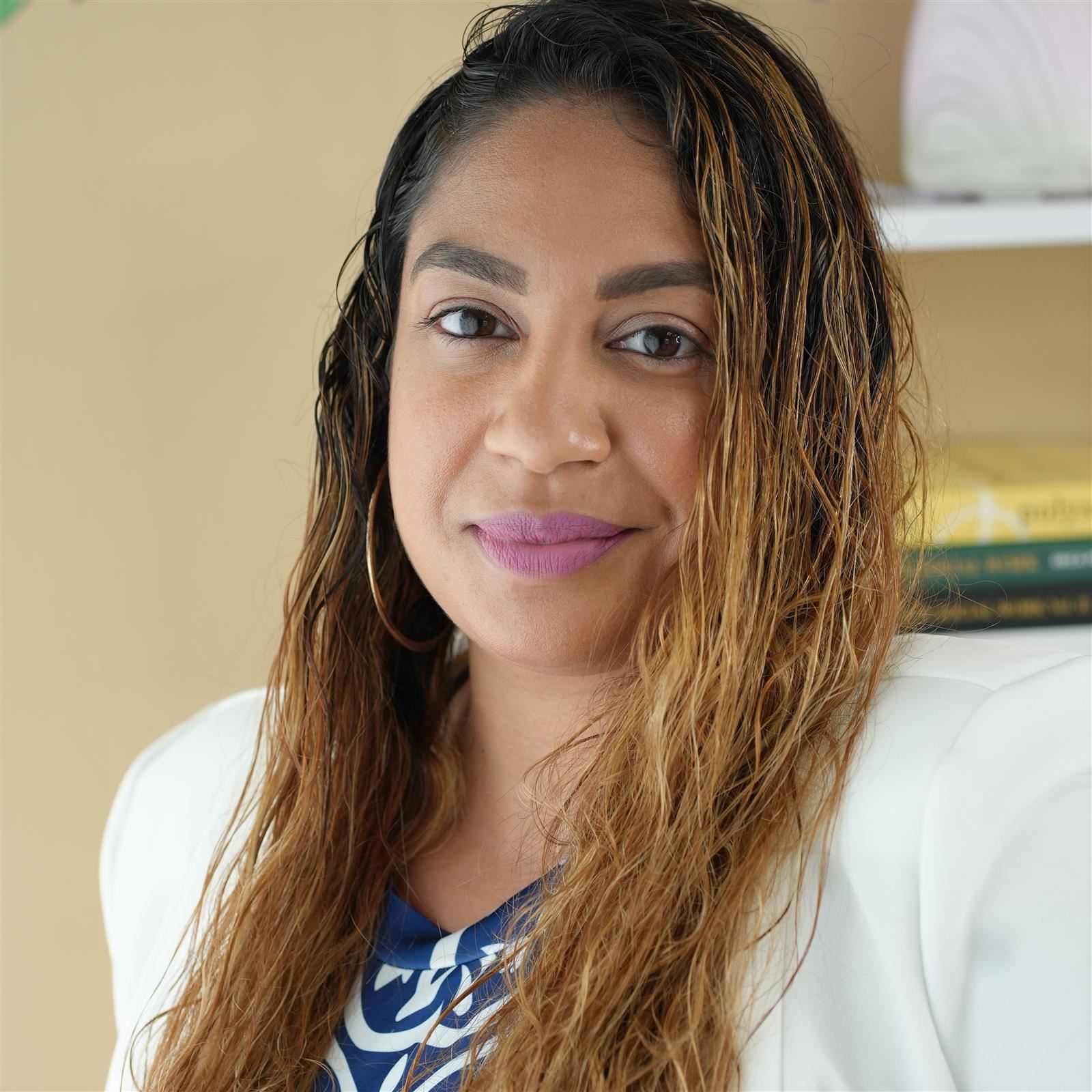  Damaris Hardial 
